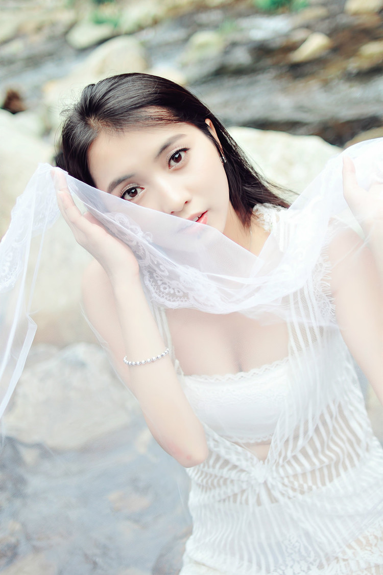 4b0300044a8bf8d20dc5
