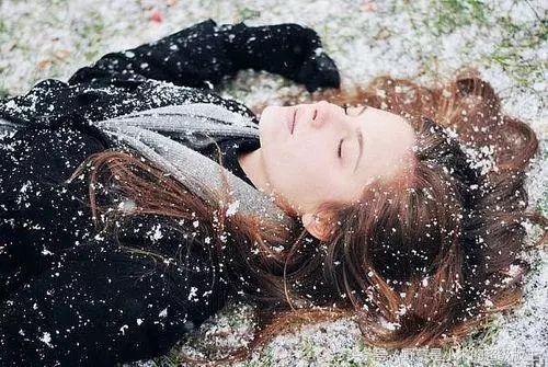 4e7000034a7af5ab8573