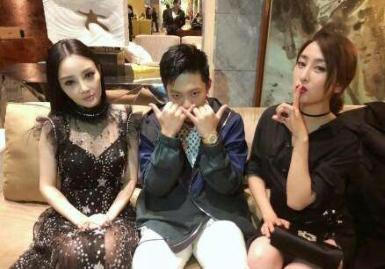 59310000f94489aa97b3