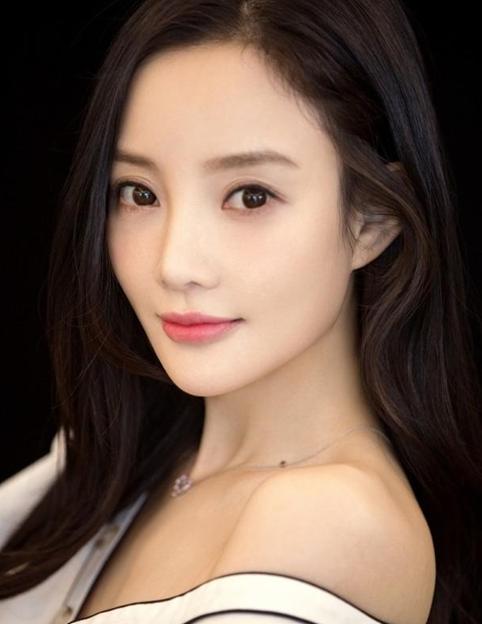 593300003b4c22e24335