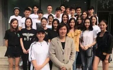 594000001b1e3569243e