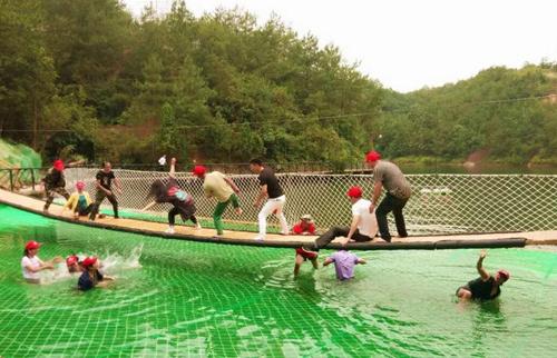 2018湖南（平江）第二届夏季纳凉节暨沱龙峡国际漂流大赛启动-1.jpg