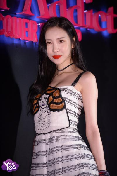 善美、李沇熹、李周妍、黄承言等出席品牌照片墙活动-5.jpg