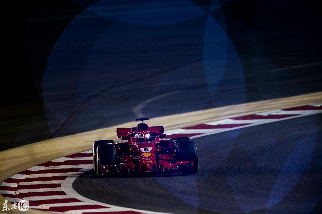 F1巴林国际比赛，硝烟弥漫-3.jpg