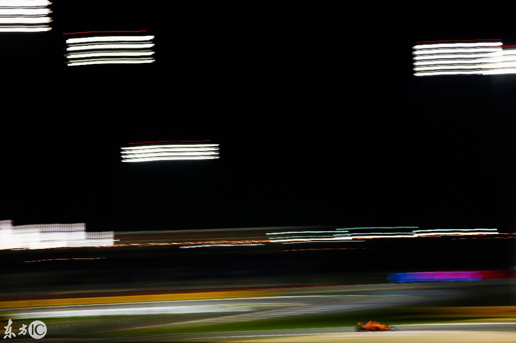 F1巴林国际比赛，硝烟弥漫-10.jpg