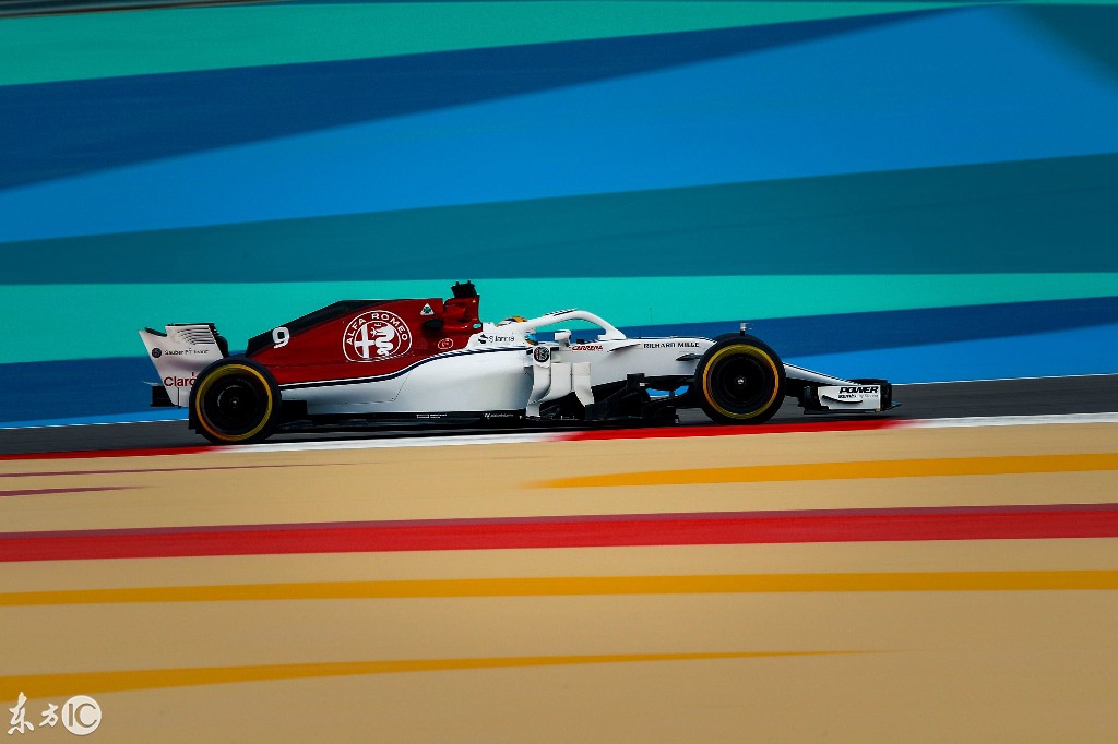 F1巴林国际比赛，硝烟弥漫-13.jpg