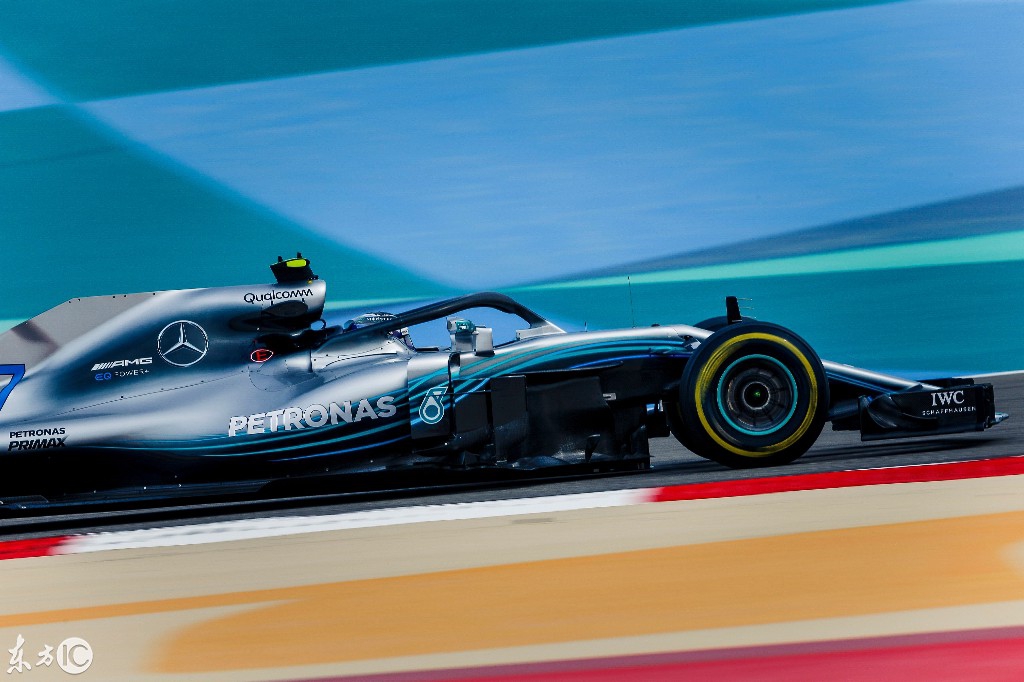 F1巴林国际比赛，硝烟弥漫-14.jpg