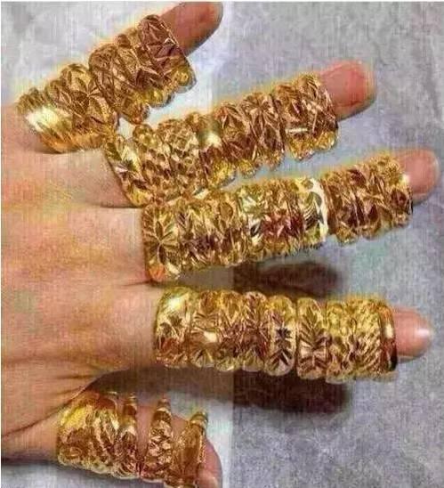 搞笑笑话：医生，我怀疑我老婆有严重的强迫症-4.jpg