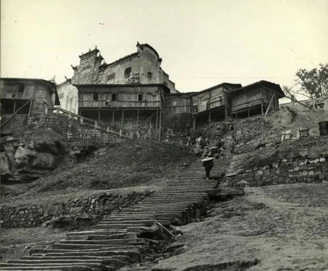 1946年美国《生活》杂志拍摄的长江三峡纤夫-13.jpg