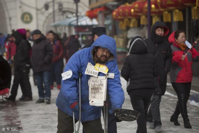 国际乞讨者（二）-2.jpg