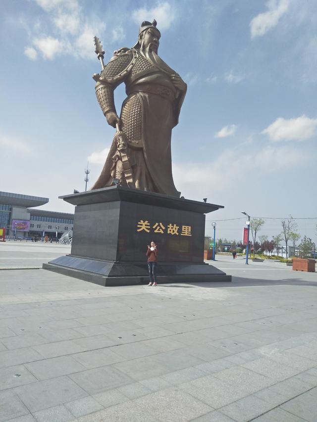 大小吃货一起去品美食喽！-1.jpg
