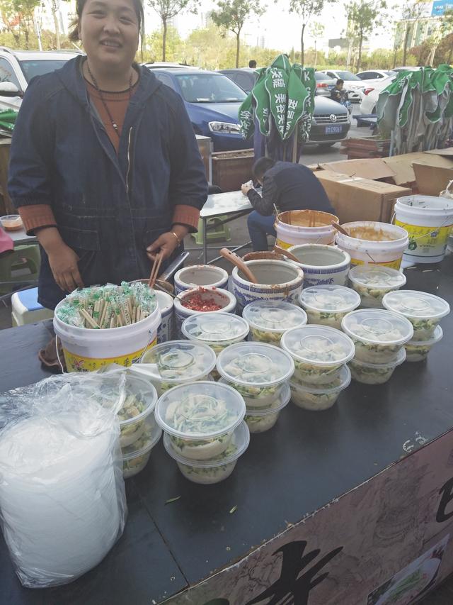 大小吃货一起去品美食喽！-7.jpg