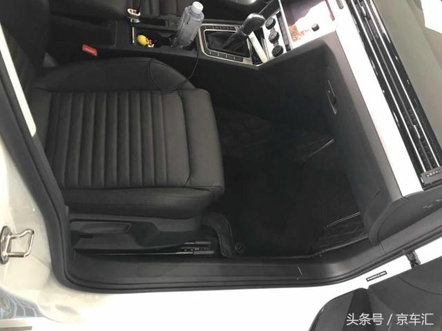 为你打理爱车，重现光芒，体验更舒适的感觉，京车汇，专业美容-9.jpg