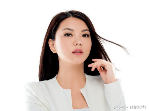 李湘，现任北京快乐星文化传媒有限公司董事长总经理360娱乐总裁-4.jpg