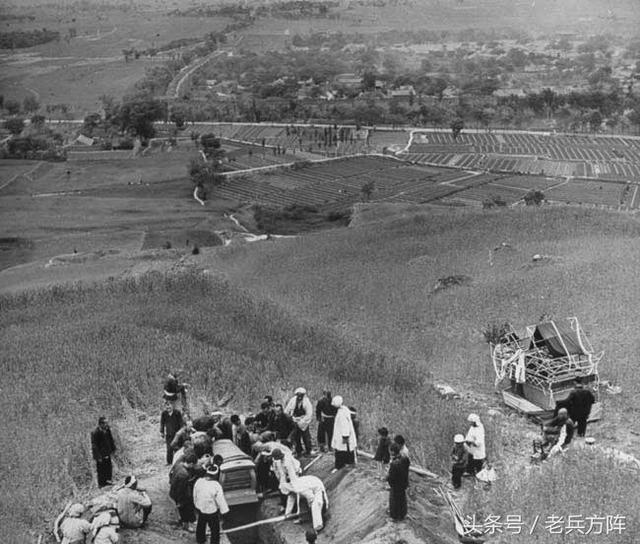 美国《生活》杂志记者拍摄的1947年中国民生百态-23.jpg