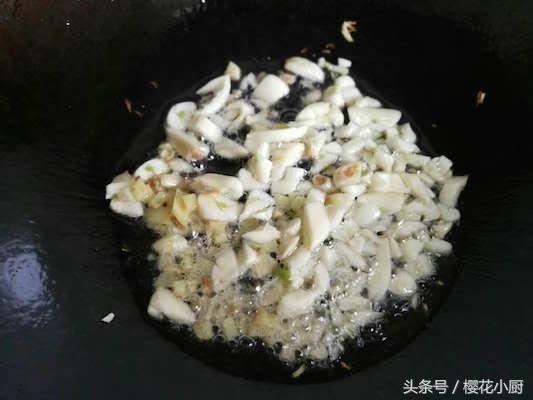 推荐一道美容菜：炒丝瓜，帅哥美女的最爱-3.jpg